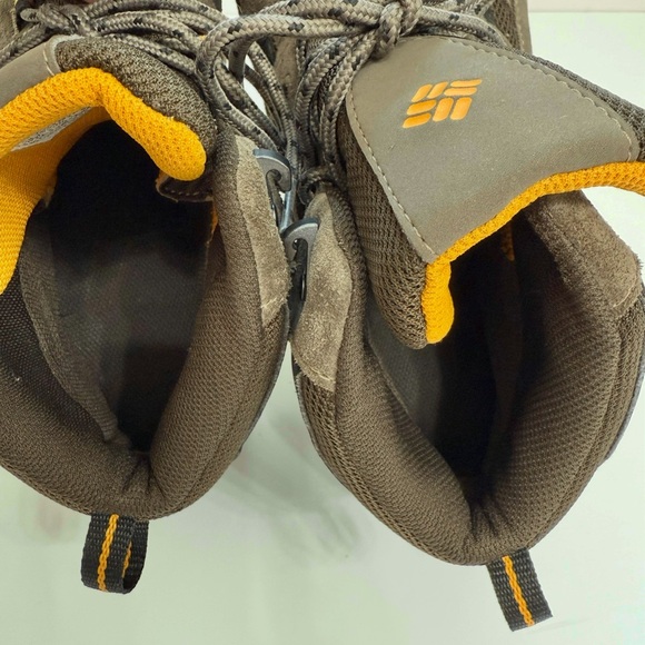 Columbia Men's Multi-Tone Hiking Shoes - Picture 10 of 10